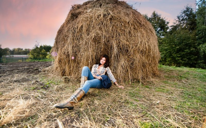 Hur mycket tjänar tjejer på fotboll? En analys av löner och jämlikhet inom damfotbollen