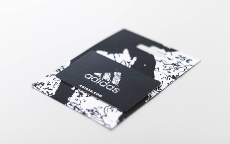 Hur mycket kostar fotbollskort? – Priser och kostnader för fotbollskort i Sverige