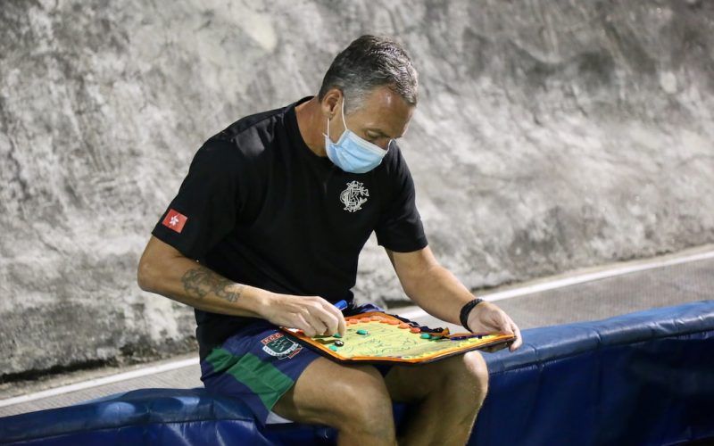 Vägen till att bli fotbollstränare: Steg för steg-guiden