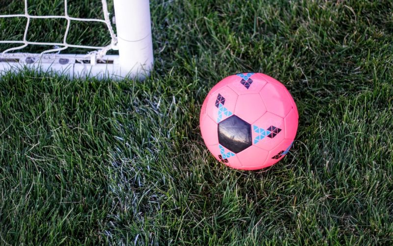 Fotbollsinneskor för barn: Perfekta skor för inomhusspel